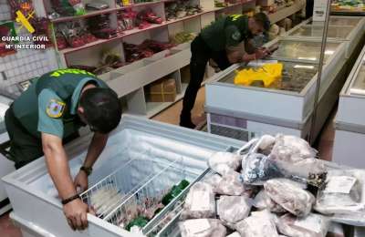 Police raid Chinese supermarket displaying 6,000 items that expired in 2019