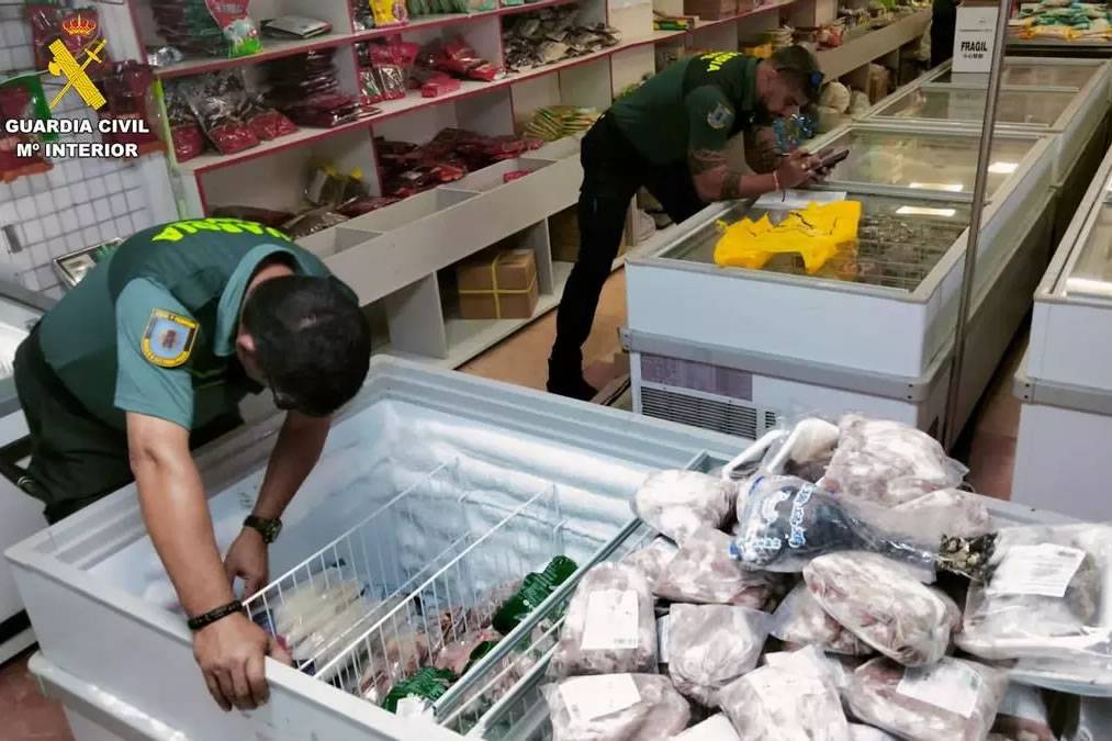Police raid Chinese supermarket displaying 6,000 items that expired in 2019