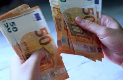The Pros and Cons of Prepaid Cards in Online Gambling