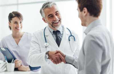 6 key factors for choosing a good health insurance in Spain and the Canary Islands
