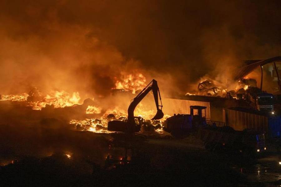 Lanzarote on high alert due to fire at landfill site near Costa Teguise