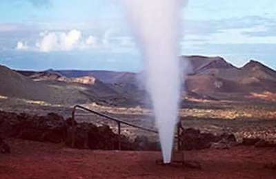 A mother and son suffer steam burns in Timanfaya National Park