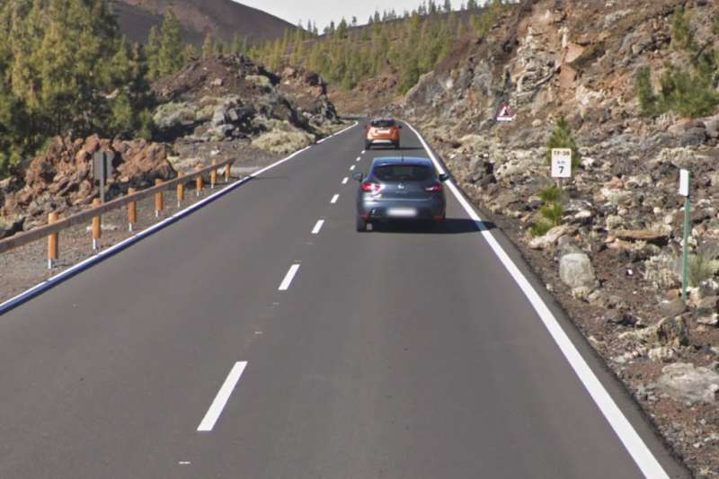 Cyclist injured after being knocked off his bike in Teide National Park