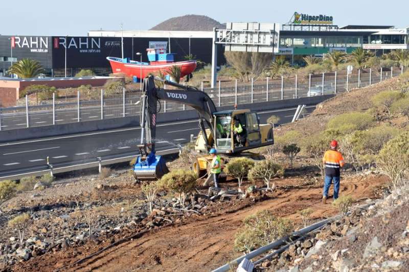 Construction of 3rd lane of motorway in south Tenerife starts today