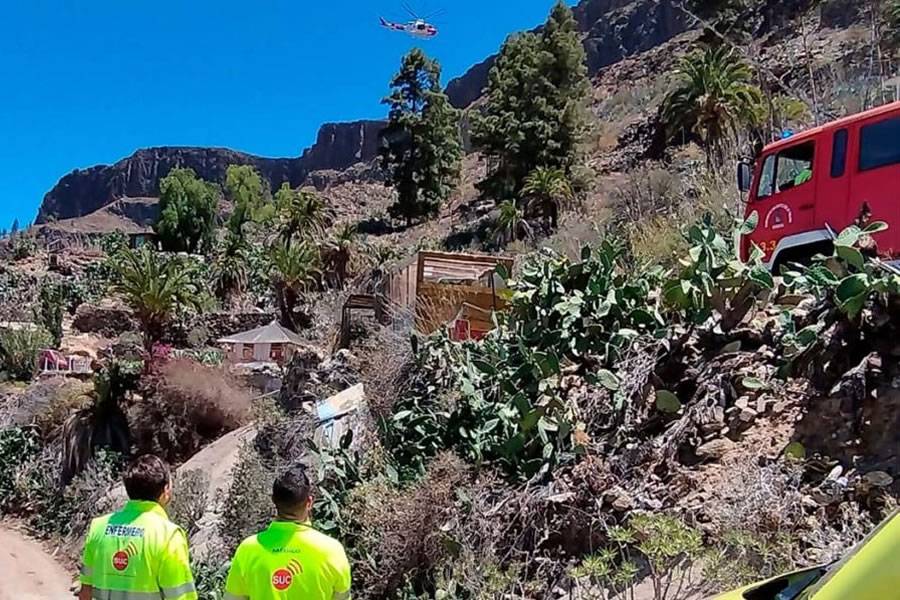 Man killed after his vehicle plunges into 800-metre-deep ravine