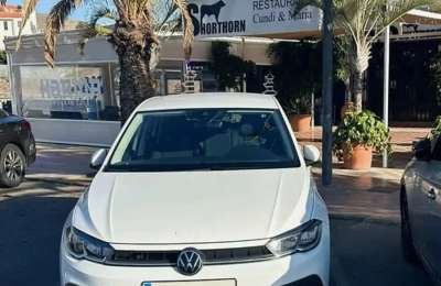 Two young British girls found ‘abandoned’ in a rental car in Los Cristianos