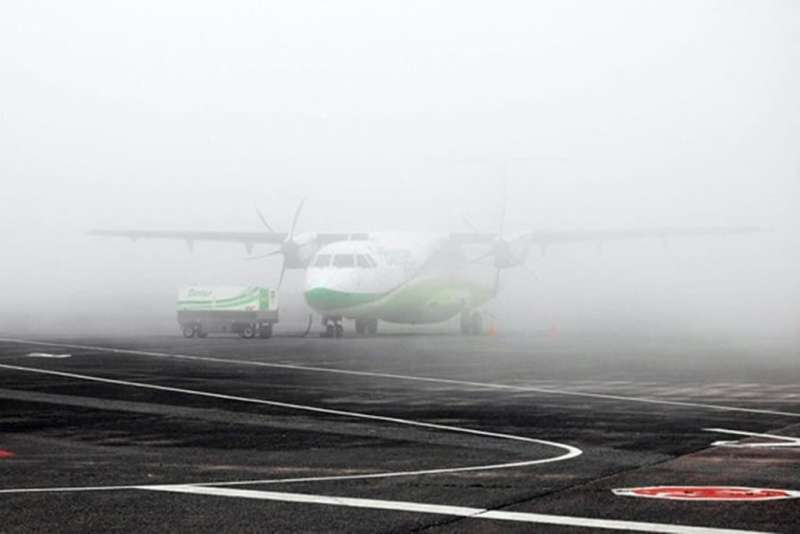 Dense fog causes flight disruptions at Tenerife North Airport