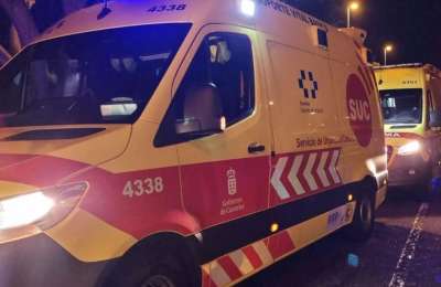 Man injured after falling from apartment balcony in the south of Tenerife
