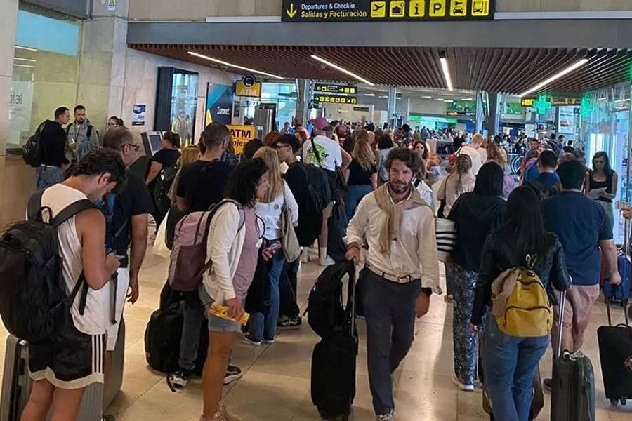 Fog disrupts 31 more flights at Tenerife North Airport
