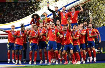 Spain hunt down the Three Lions to take victory in Berlin