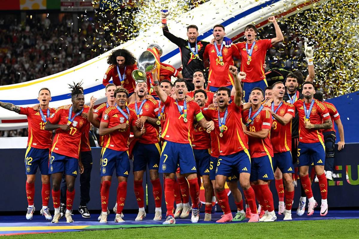 Spain hunt down the Three Lions to take victory in Berlin