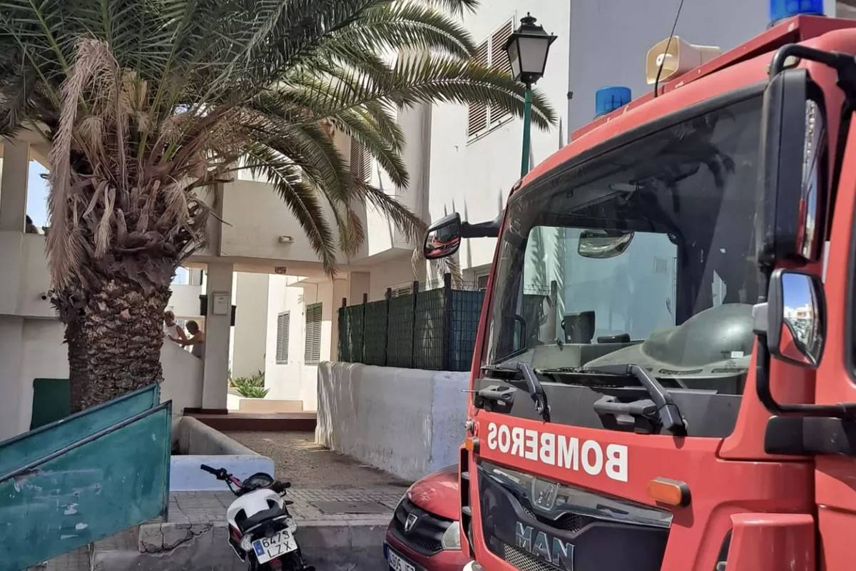 Man sets fire to home with his mother still inside in Lanzarote