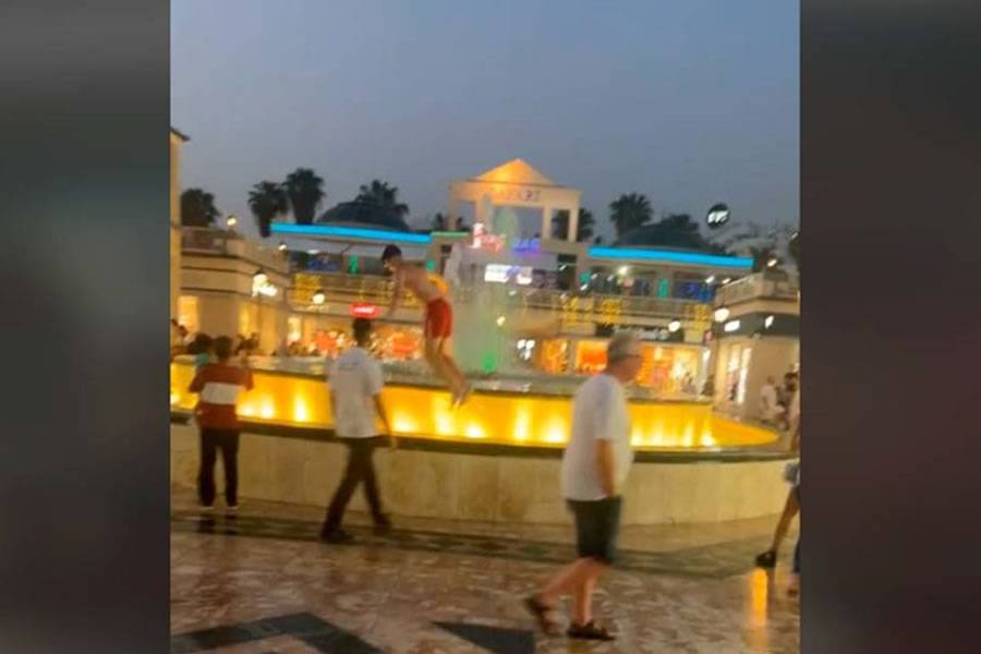 Video of British holidaymaker jumping into south Tenerife fountain for €20 sparks controversy
