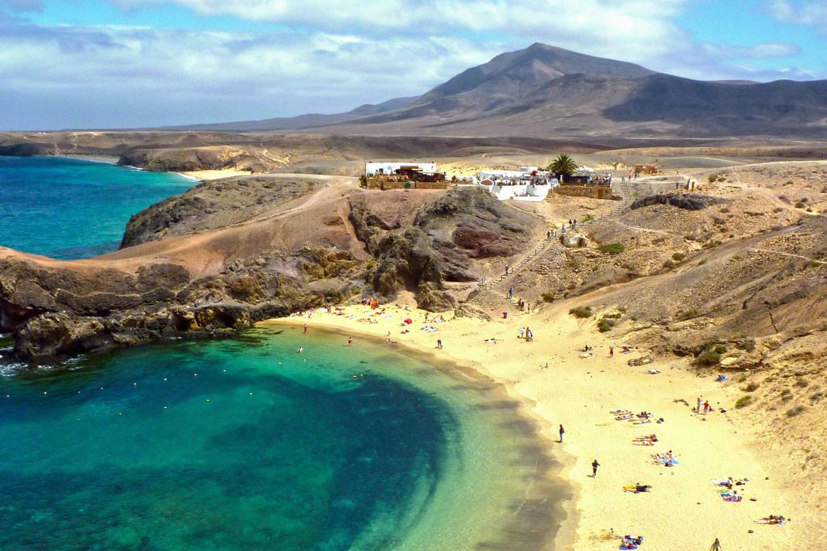 How to start a travel blog to share your adventures in the Canary Islands