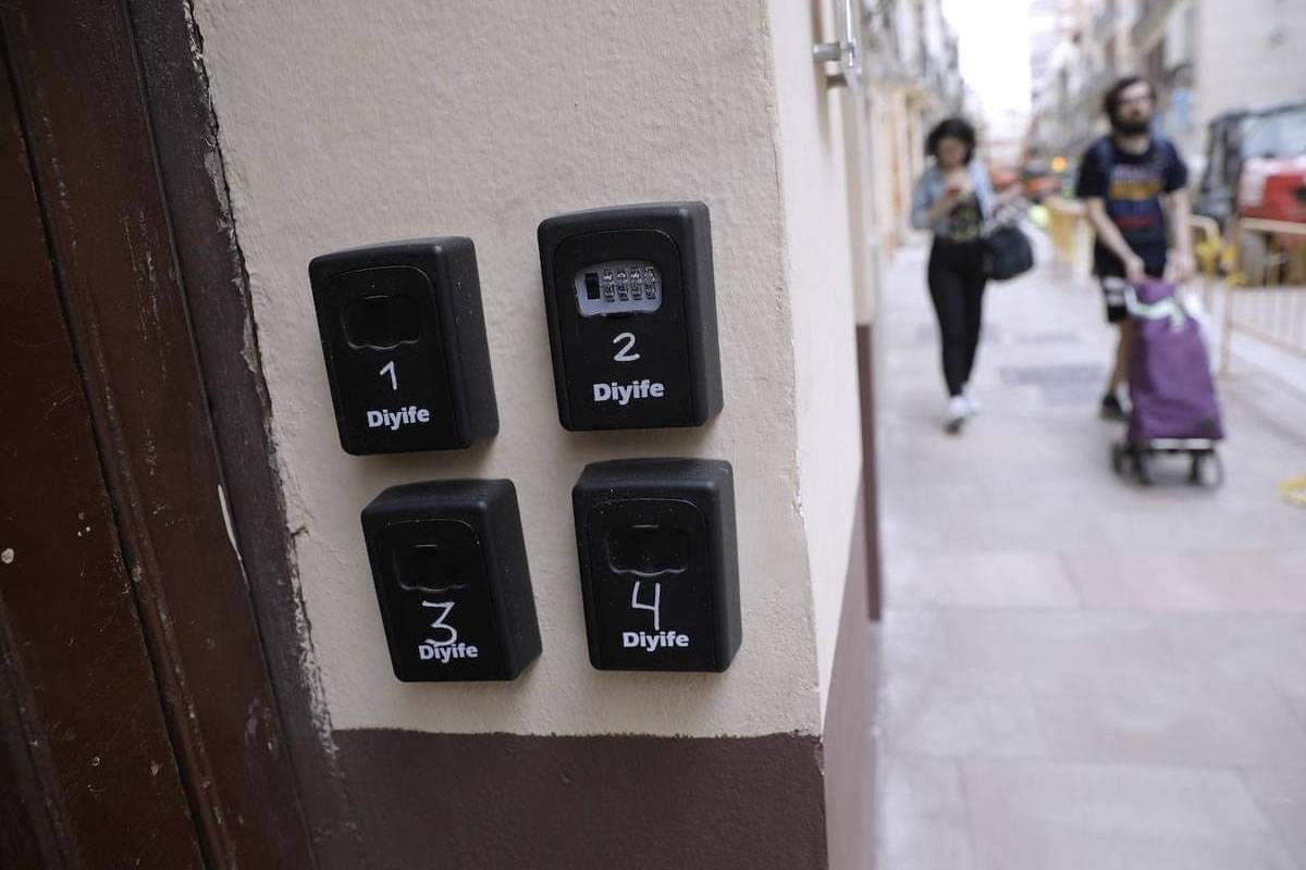 CRACKDOWN ON ILLEGAL RENTALS: Valencia ban key lockboxes for tourist accommodation