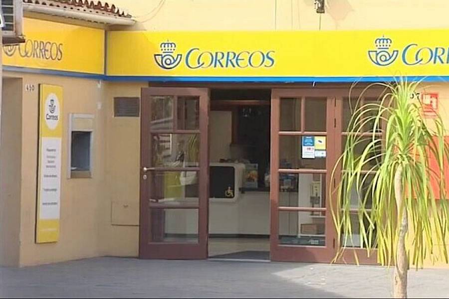 Postal workers in the Canary Islands are considering strike in September