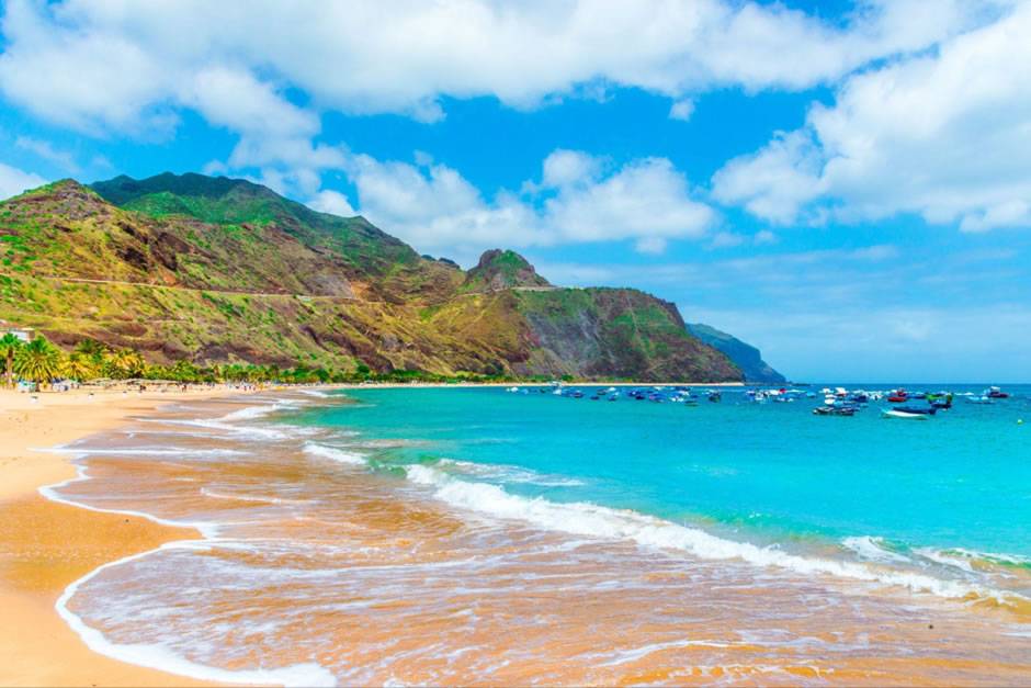 Why Play Online Casino Games During Your Canary Islands Visit
