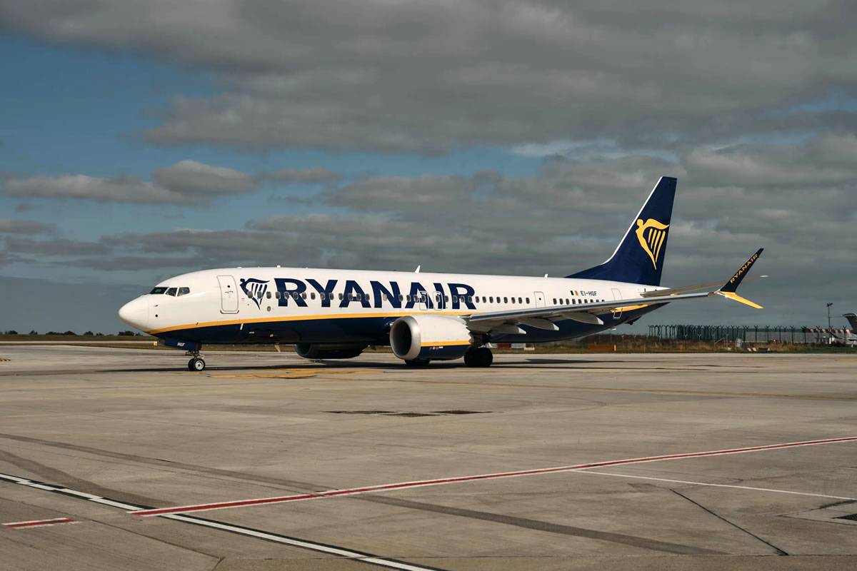 Ryanair flight returns to Lanzarote due to a technical problem on board