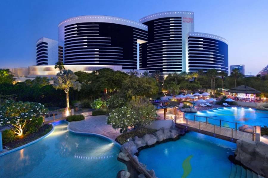 Tips for a long-term trip to Dubai