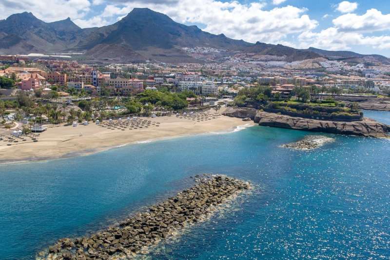 Three rescued from the sea in Costa Adeje including a 5-year-old girl