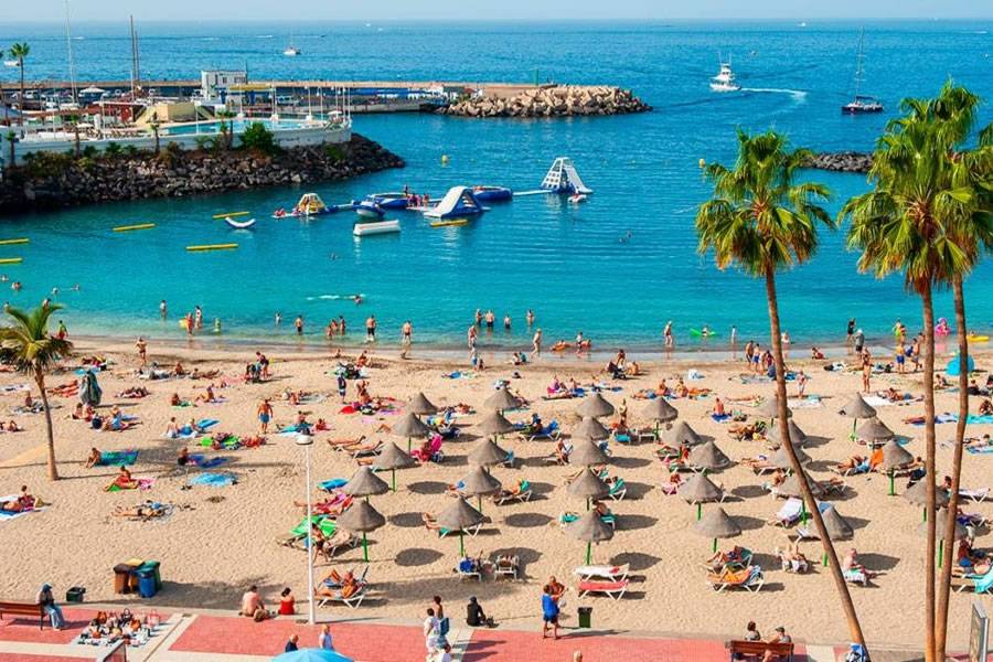 Popular beach in Costa Adeje closed due to contamination