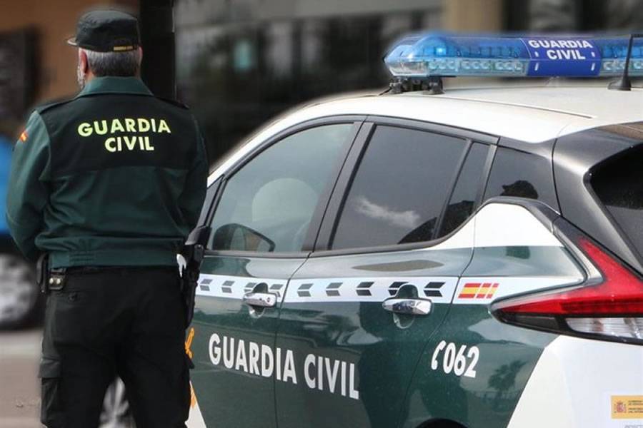 Police investigating €5,000 theft from phone left unlocked at repair shop in Adeje