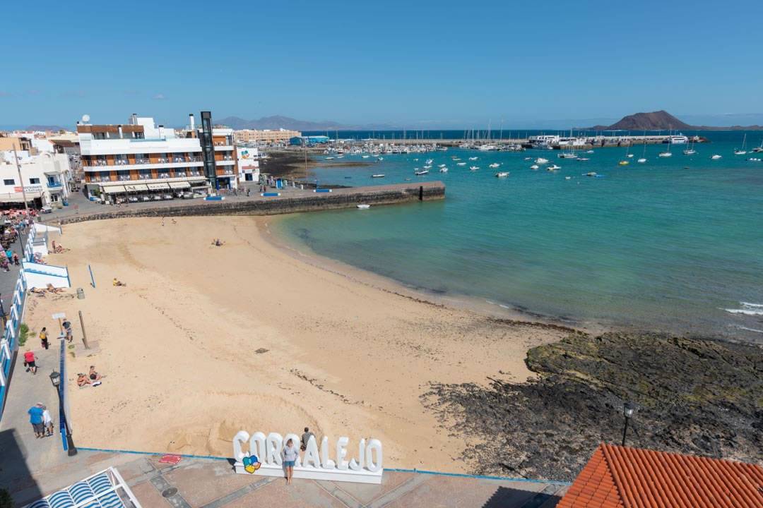 Man saved by member of the public after having heart attack on beach in Corralejo