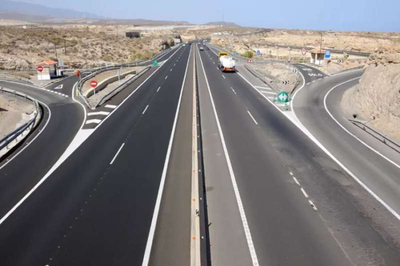 Tenerife Cabildo to invest €30 million in rehabilitating 25kms of the TF-1 motorway