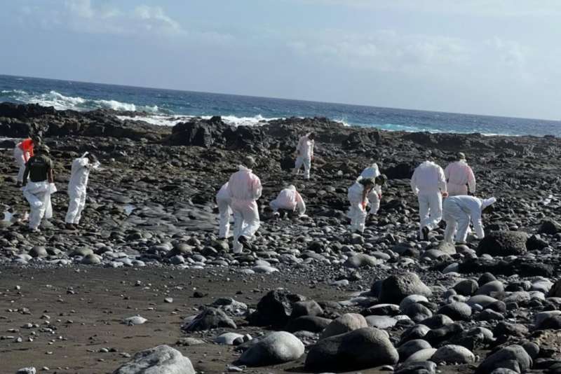 State of Emergency in Gran Canaria ends as oil spill cleanup progresses