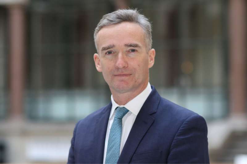 The new British Ambassador, Sir Alex Ellis, arrives in Spain 