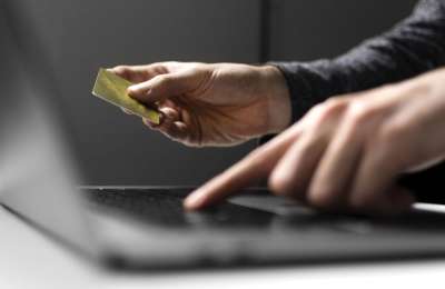 Police warn of ‘carding’ scam in the Canary Islands costing victims thousands