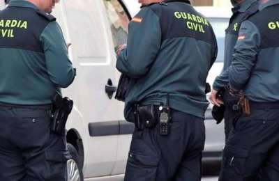 Man arrested with over 1,000g of cocaine and €30,000 hidden in vehicle