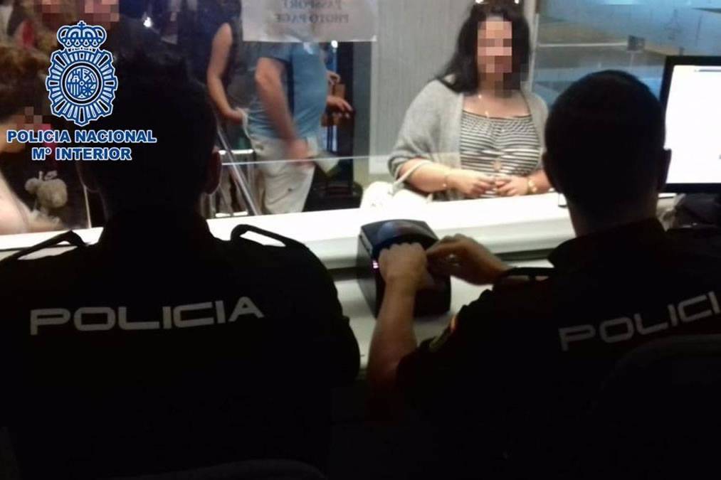 Man arrested at Tenerife South Airport trying to board plane to UK with fake passport