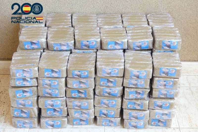 Man flees police and is finally caught with 60kg of Hashish resin in his car