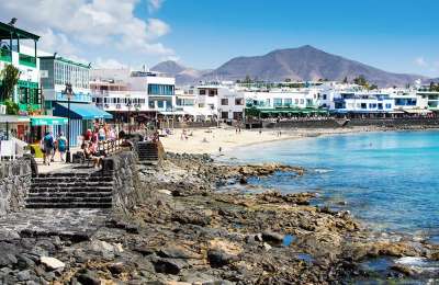 Weather forecast for next few days: Clear skies, light calima, and moderate winds