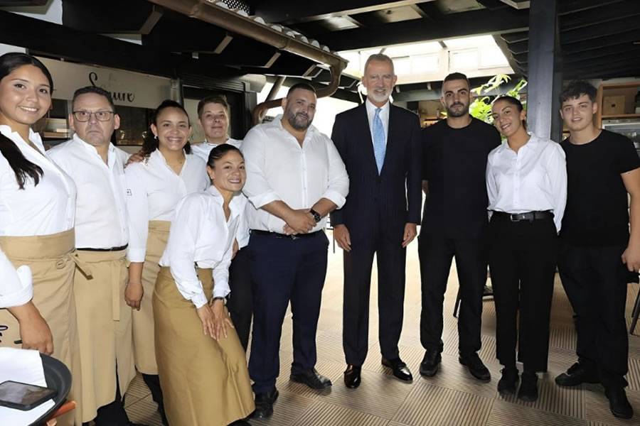 The King of Spain amazes diners with surprise visit to a restaurant in Costa Adeje