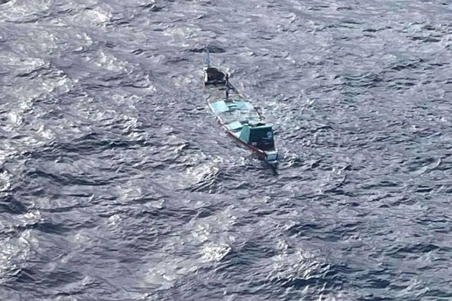 Tragedy in the Canaries: 9 dead and 48 missing after boat capsizes near El Hierro
