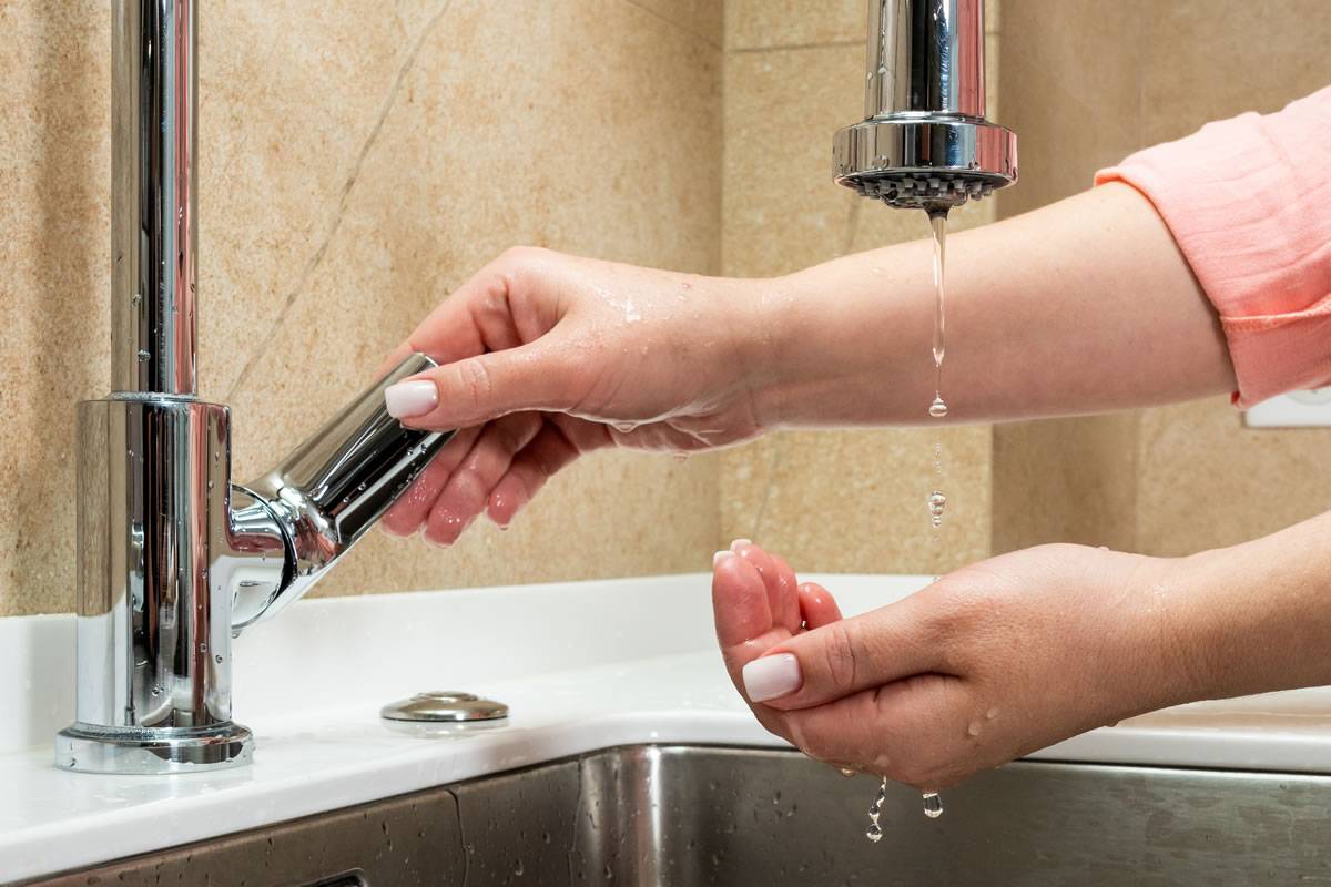 17 towns in Lanzarote left without water due to desalination plant breakdown