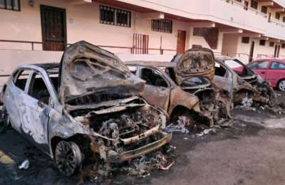 Police hunt for arsonist behind string of car fires in Los Cristianos