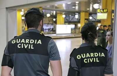The Guardia Civil find illegal food products in a suitcase at Tenerife North Airport