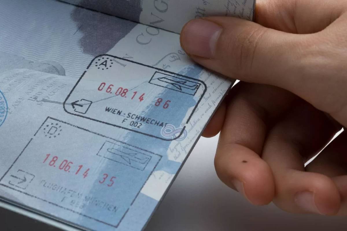 Foreign Office issues warning to Brits ahead of EU Entry/Exit System launch