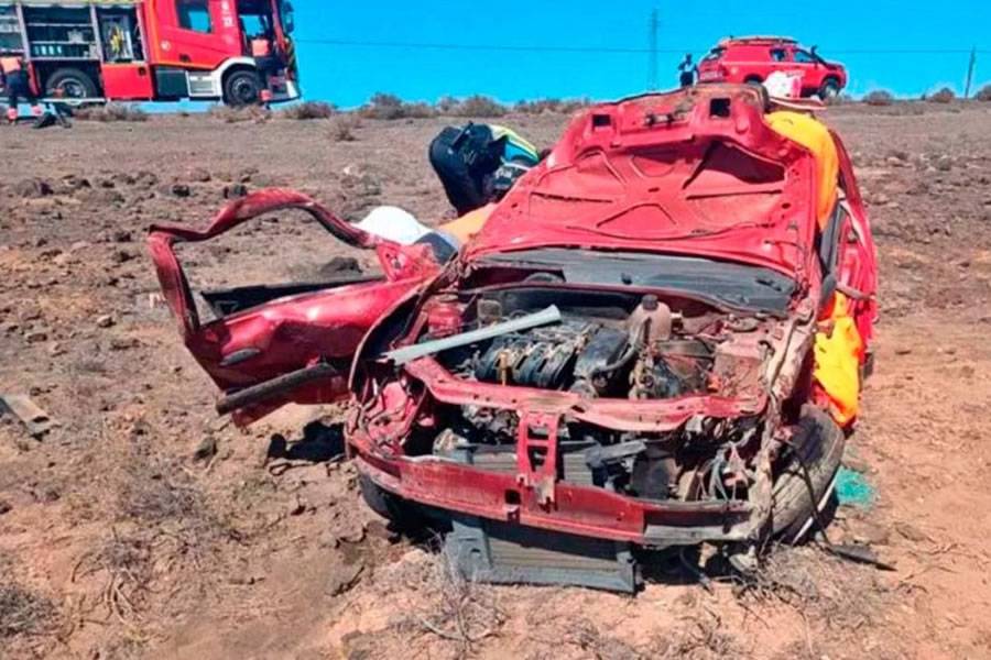 One dead and one critical after serious car accident in Lanzarote