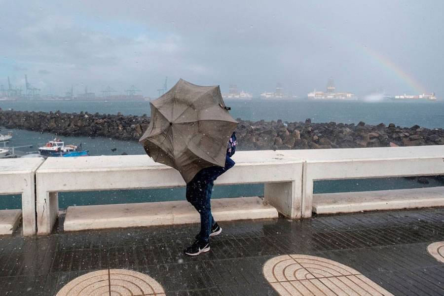 Forecasts show light rain and strong winds for the western Canary Islands this Sunday