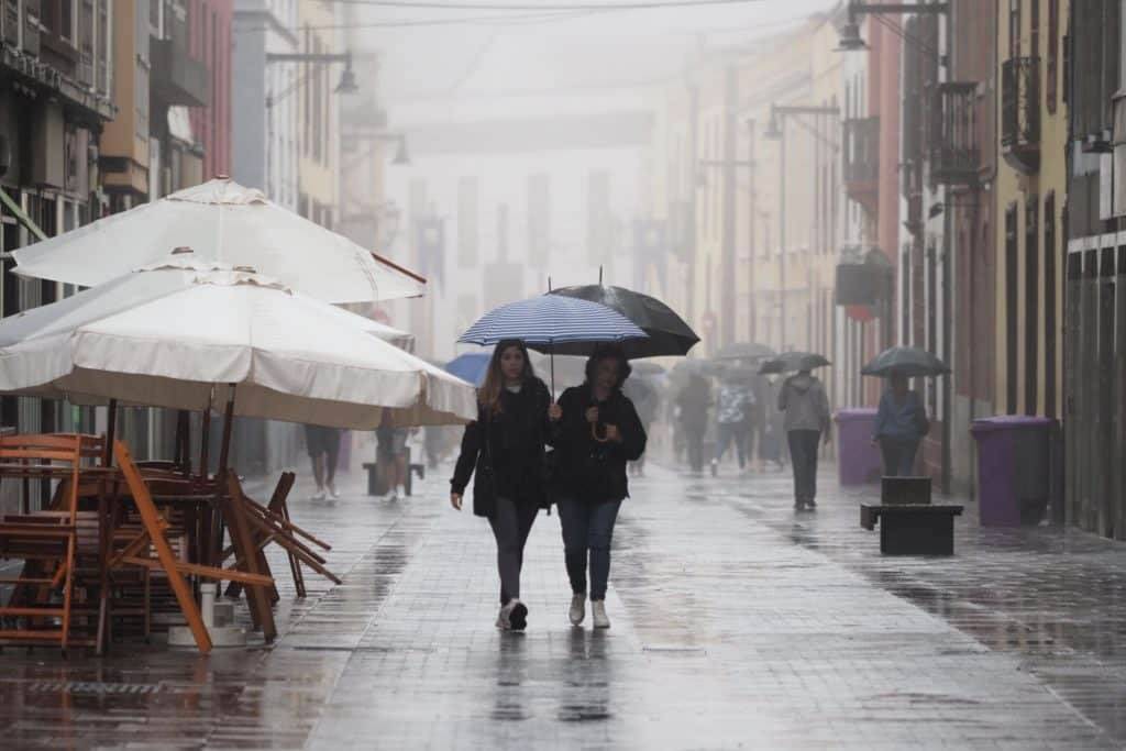 AEMET activates rain warning in the Canary Islands, 
