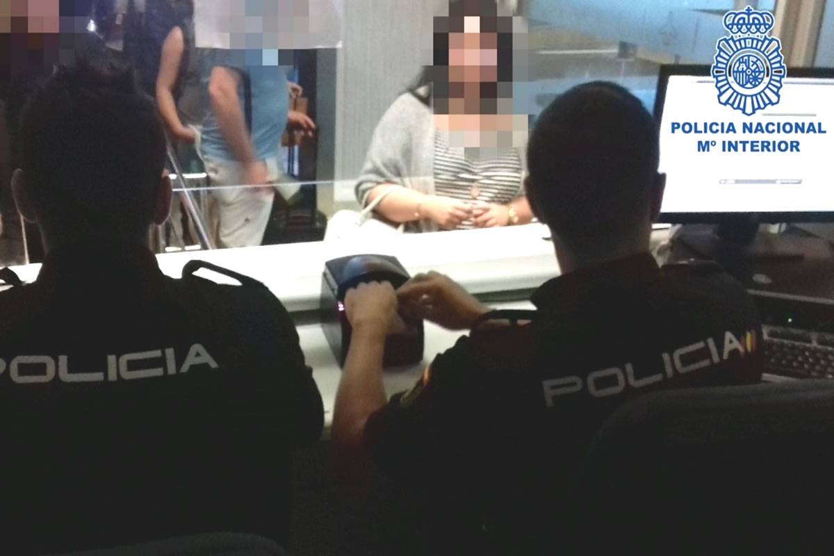 National Police make six arrests for document fraud at Tenerife South Airport