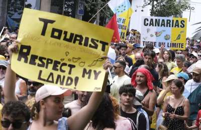 More mass-tourism protests this weekend across the Canary Islands