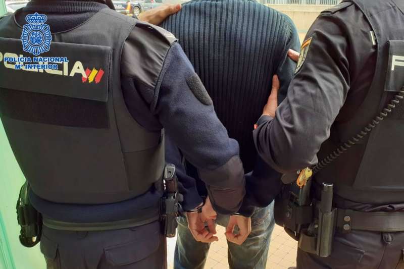 Three dangerous fugitives arrested in Tenerife