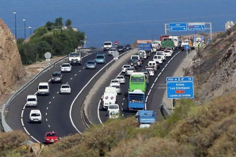 Population in the South of Tenerife has grown by nearly 200,000 since 2000