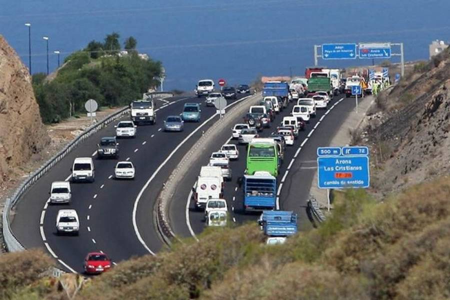 Population in the South of Tenerife has grown by nearly 200,000 since 2000