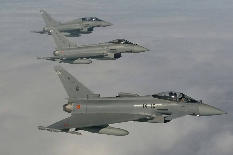 The ‘Top Guns’ from the Spanish Air Force are in the Canary Islands